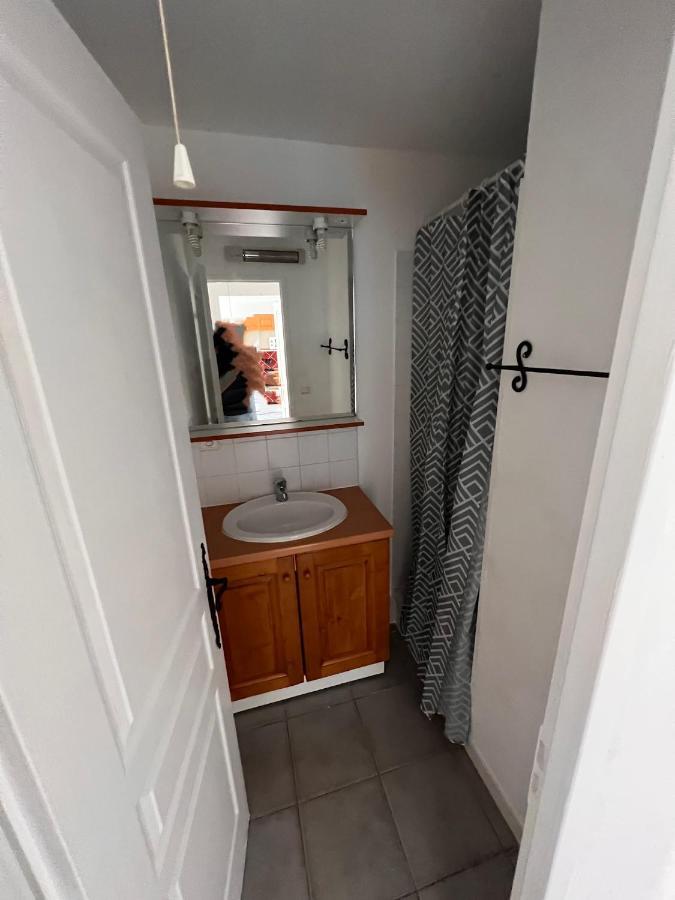 Vars, Appart Spacieux Renove 4 Couchages Dans Chalet 瓦尔 外观 照片