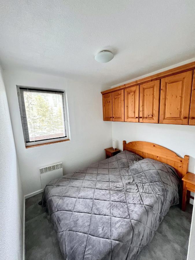 Vars, Appart Spacieux Renove 4 Couchages Dans Chalet 瓦尔 外观 照片